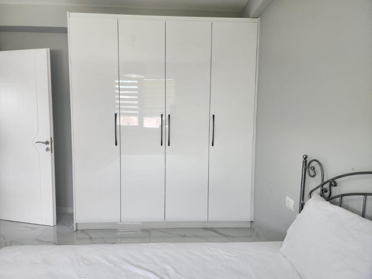 Amazing Sea View Apartment Sarande Exterior photo